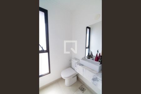 Apartamento à venda com 385m², 3 quartos e 4 vagas Apartamento à venda com 385m², 3 quartos e 4 vagasLavabo