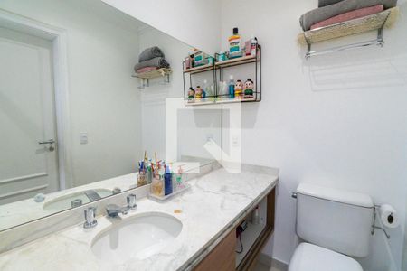 Apartamento à venda com 385m², 3 quartos e 4 vagas Apartamento à venda com 385m², 3 quartos e 4 vagasBanheiro da Suíte 2