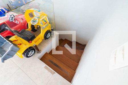 Apartamento à venda com 385m², 3 quartos e 4 vagas Apartamento à venda com 385m², 3 quartos e 4 vagasEscada