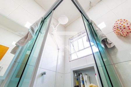 Casa à venda com 150m², 3 quartos e 2 vagasSuíte - Banheiro