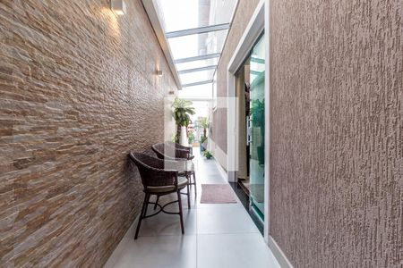 Casa à venda com 150m², 3 quartos e 2 vagasCorredor