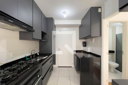 Sala e cozinha de apartamento para alugar com 1 quarto, 28m² em Mooca, São Paulo