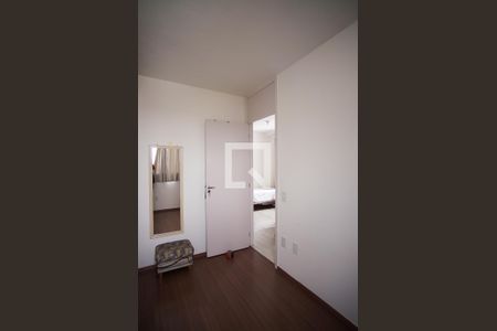 Quarto 1 de apartamento à venda com 2 quartos, 44m² em Mantiqueira, Belo Horizonte