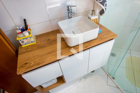 Casa à venda com 200m², 4 quartos e 4 vagas Casa à venda com 200m², 4 quartos e 4 vagasBanheiro do quarto 1