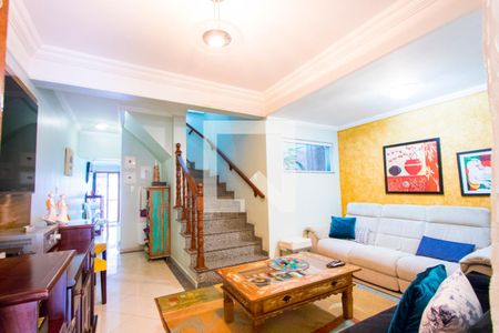 Sala de casa à venda com 4 quartos, 200m² em Vila Scarpelli, Santo André