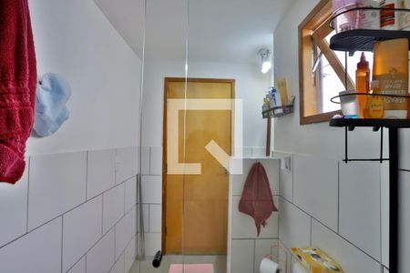 Casa à venda com 80m², 2 quartos e 1 vaga Casa à venda com 80m², 2 quartos e 1 vagaBanheiro do Quarto 1