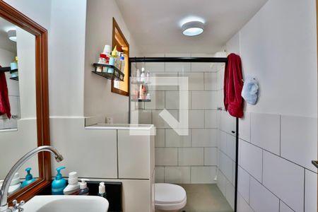 Casa à venda com 80m², 2 quartos e 1 vaga Casa à venda com 80m², 2 quartos e 1 vagaBanheiro do Quarto 1