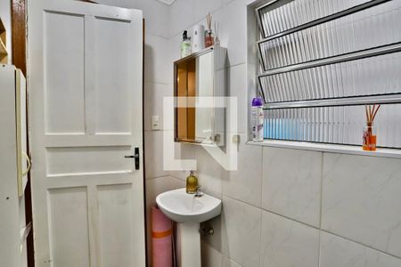 Casa à venda com 80m², 2 quartos e 1 vaga Casa à venda com 80m², 2 quartos e 1 vagaBanheiro