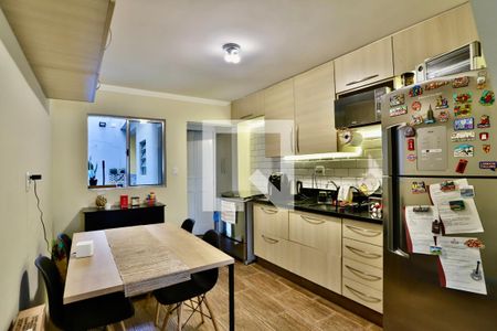 Casa à venda com 80m², 2 quartos e 1 vaga Casa à venda com 80m², 2 quartos e 1 vagaCozinha