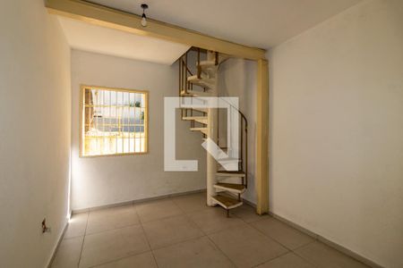 Sala/Cozinha de casa para alugar com 3 quartos, 1150m² em Chacaras Santa Maria, Embu das Artes