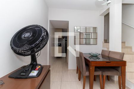 Casa à venda com 130m², 4 quartos e 2 vagas Casa à venda com 130m², 4 quartos e 2 vagasCasa 2 - Sala de Jantar