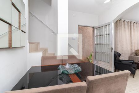 Casa à venda com 130m², 4 quartos e 2 vagas Casa à venda com 130m², 4 quartos e 2 vagasCasa 2 - Sala de Jantar