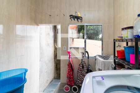 Casa à venda com 130m², 4 quartos e 2 vagas Casa à venda com 130m², 4 quartos e 2 vagasCasa 2 - Área de Serviço