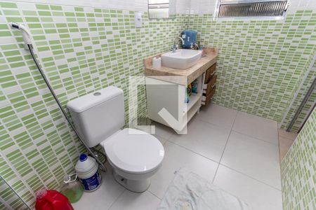 Casa à venda com 130m², 4 quartos e 2 vagas Casa à venda com 130m², 4 quartos e 2 vagasCasa 2 - Banheiro da Suíte 1