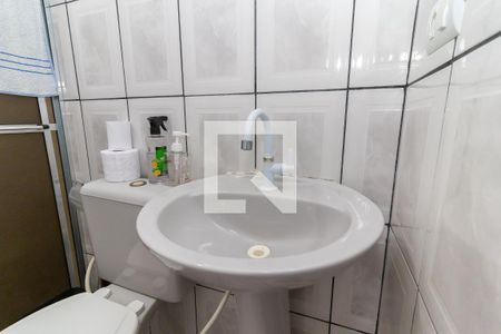 Casa à venda com 130m², 4 quartos e 2 vagas Casa à venda com 130m², 4 quartos e 2 vagasCasa 1 - Banheiro