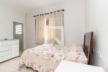 Casa à venda com 130m², 4 quartos e 2 vagas Casa à venda com 130m², 4 quartos e 2 vagasCasa 2 - Quarto 1 Suíte