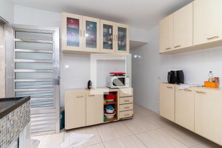 Casa à venda com 130m², 4 quartos e 2 vagas Casa à venda com 130m², 4 quartos e 2 vagasCasa 2 - Cozinha