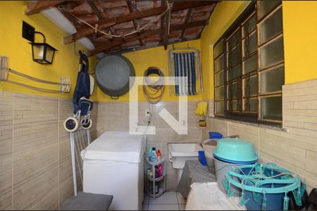 Apartamento à venda com 94m², 3 quartos e 1 vagaÁrea de Serviço