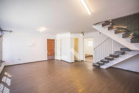 Casa para alugar com 265m², 3 quartos e 3 vagasSalaSala