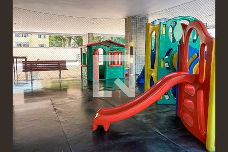 Apartamento à venda com 120m², 3 quartos e 3 vagasÁrea comum - Playground