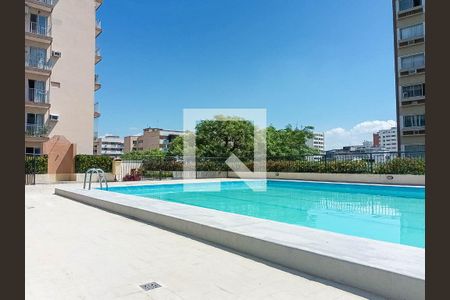 Apartamento à venda com 120m², 3 quartos e 3 vagasÁrea comum - Piscina