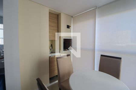 Sala de apartamento à venda com 2 quartos, 78m² em Jardim Ermida I, Jundiaí