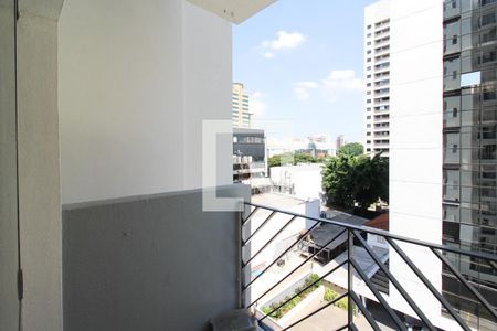 Varanda  de apartamento para alugar com 2 quartos, 68m² em Indianópolis, São Paulo