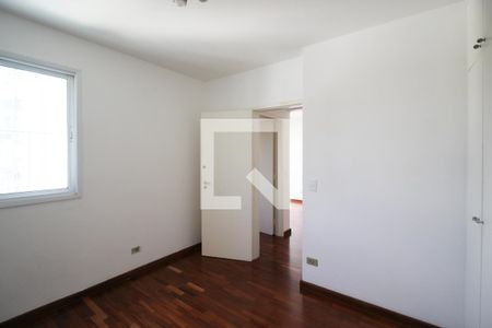 Quarto  de apartamento para alugar com 2 quartos, 68m² em Indianópolis, São Paulo