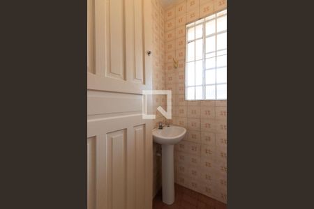 Casa à venda com 119m², 2 quartos e sem vaga Casa à venda com 119m², 2 quartos e sem vagaBanheiro