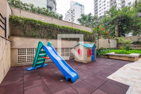 Apartamento à venda com 194m², 3 quartos e 4 vagas Apartamento à venda com 194m², 3 quartos e 4 vagasPlayground