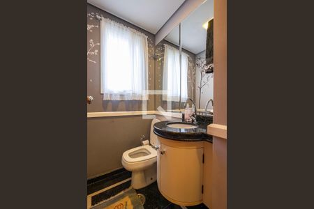 Apartamento à venda com 194m², 3 quartos e 4 vagas Apartamento à venda com 194m², 3 quartos e 4 vagasLavabo