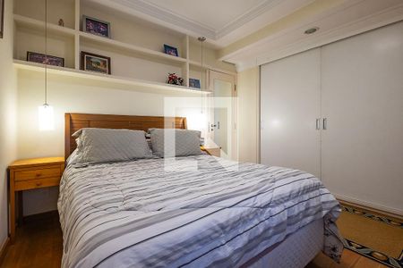 Apartamento à venda com 194m², 3 quartos e 4 vagas Apartamento à venda com 194m², 3 quartos e 4 vagasSuíte 3