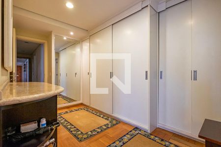 Apartamento à venda com 194m², 3 quartos e 4 vagas Apartamento à venda com 194m², 3 quartos e 4 vagasSuíte 1