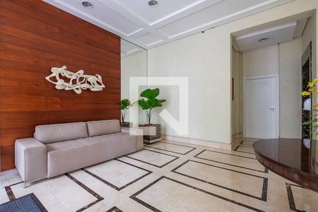 Apartamento à venda com 194m², 3 quartos e 4 vagas Apartamento à venda com 194m², 3 quartos e 4 vagasHall de entrada