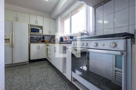 Apartamento à venda com 194m², 3 quartos e 4 vagas Apartamento à venda com 194m², 3 quartos e 4 vagasCozinha