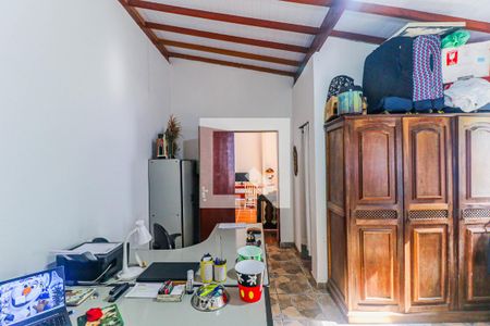 Casa à venda com 270m², 3 quartos e 3 vagasEscritório