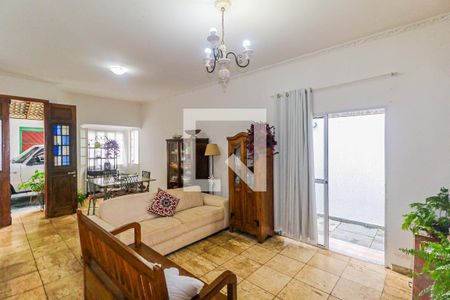 Sala de casa à venda com 3 quartos, 270m² em Chácara Monte Alegre, São Paulo