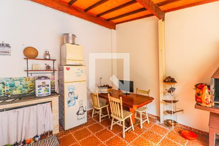 Casa à venda com 270m², 3 quartos e 3 vagasChurrasqueira