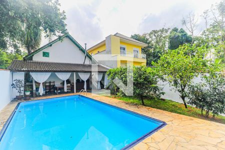 Casa à venda com 270m², 3 quartos e 3 vagasPiscina