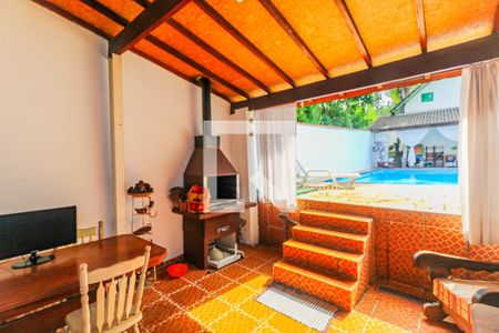 Casa à venda com 270m², 3 quartos e 3 vagasChurrasqueira