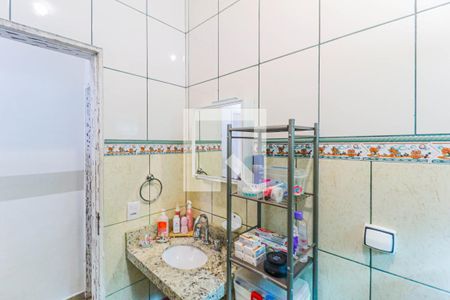 Casa à venda com 270m², 3 quartos e 3 vagasBanheiro