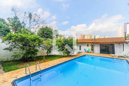 Casa à venda com 270m², 3 quartos e 3 vagasPiscina