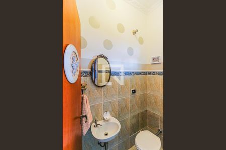 Lavabo de casa à venda com 3 quartos, 270m² em Chácara Monte Alegre, São Paulo