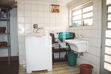 Casa à venda com 181m², 3 quartos e 1 vaga Casa à venda com 181m², 3 quartos e 1 vagaÁrea de Serviço