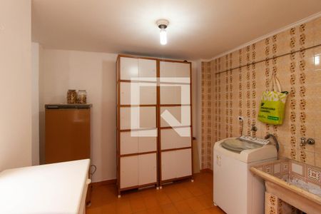 Casa à venda com 183m², 3 quartos e 2 vagas Casa à venda com 183m², 3 quartos e 2 vagasÁrea de Serviço