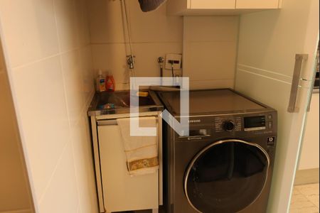 Apartamento à venda com 120m², 3 quartos e 2 vagasLavanderia