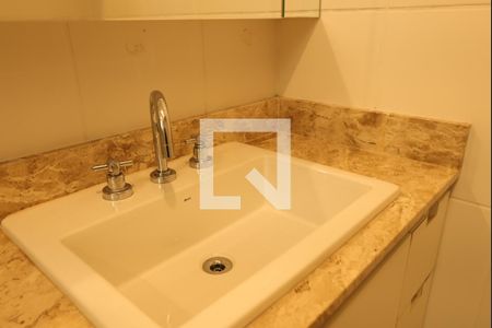 Apartamento à venda com 120m², 3 quartos e 2 vagasBanheiro da Suíte 2