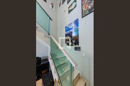 Escada de apartamento para alugar com 3 quartos, 157m² em João Pinheiro, Belo Horizonte