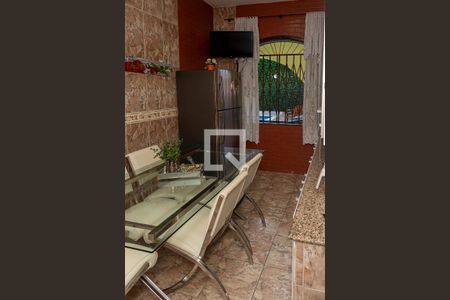 Casa de condomínio para alugar com 351m², 4 quartos e 3 vagasCozinha - Armários