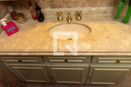 Casa de condomínio para alugar com 351m², 4 quartos e 3 vagasBanheiro suite 2